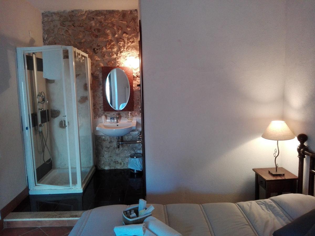 Residenza Storica Le Civette Hotell Castel del Monte  Exteriör bild