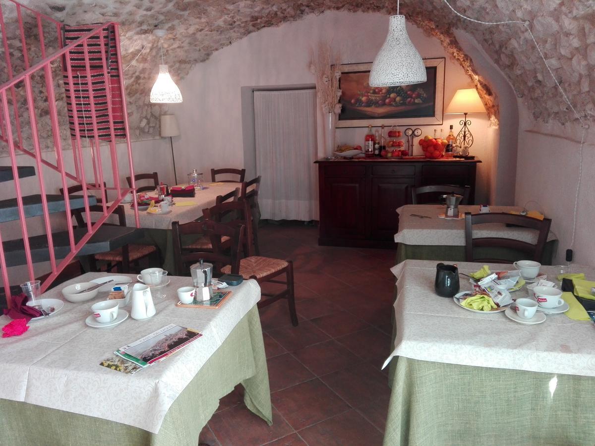 Residenza Storica Le Civette Hotell Castel del Monte  Exteriör bild