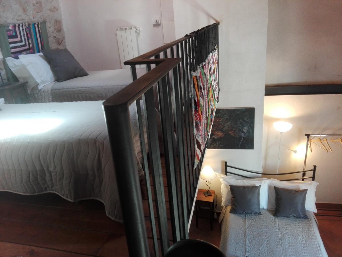 Residenza Storica Le Civette Hotell Castel del Monte  Exteriör bild