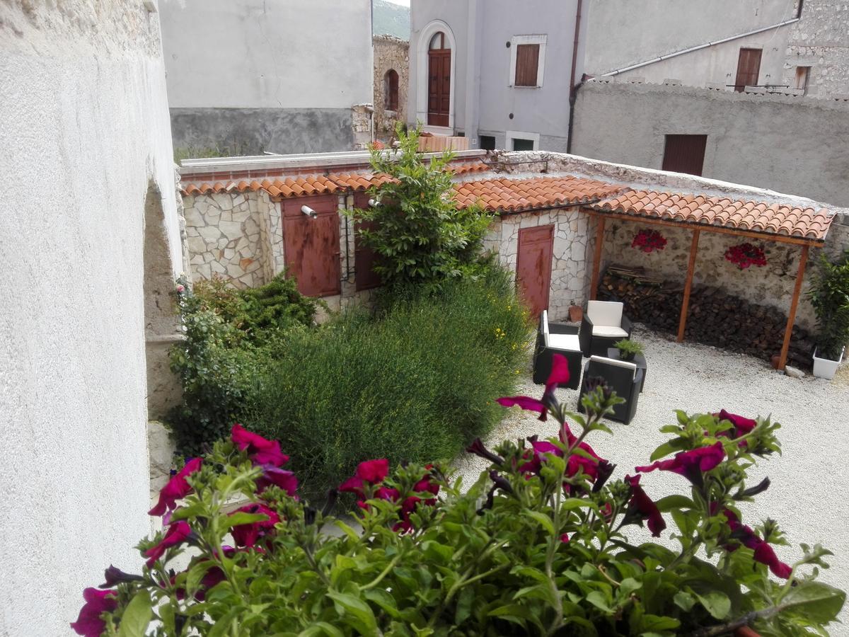 Residenza Storica Le Civette Hotell Castel del Monte  Exteriör bild
