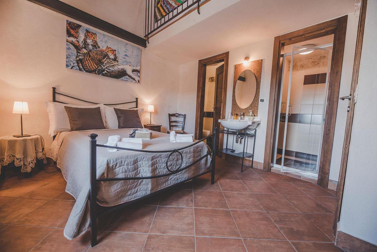 Residenza Storica Le Civette Hotell Castel del Monte  Exteriör bild